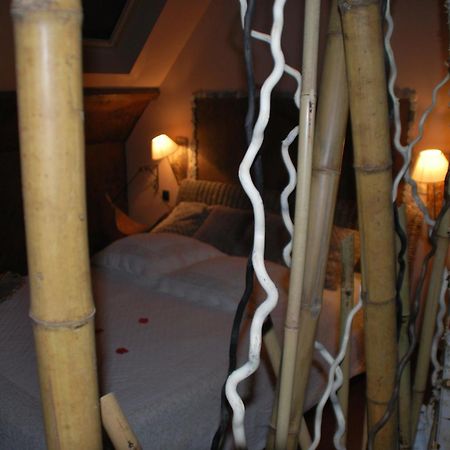 Chambres D Hotes ,Hotel ,Secret D'Une Nuit A Vicq Pres De Onnaing,Avec Piscine الغرفة الصورة
