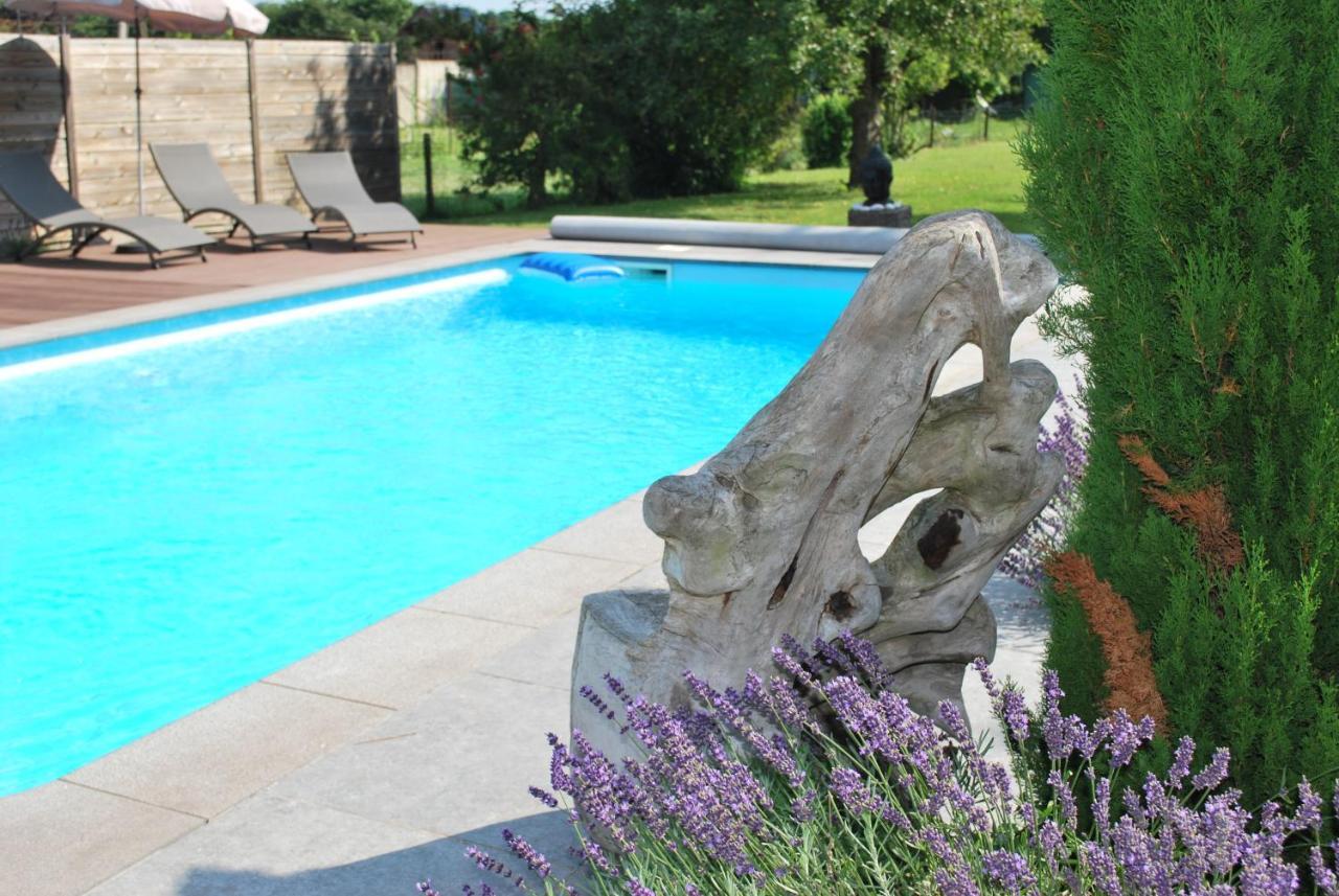 Chambres D Hotes ,Hotel ,Secret D'Une Nuit A Vicq Pres De Onnaing,Avec Piscine المظهر الخارجي الصورة