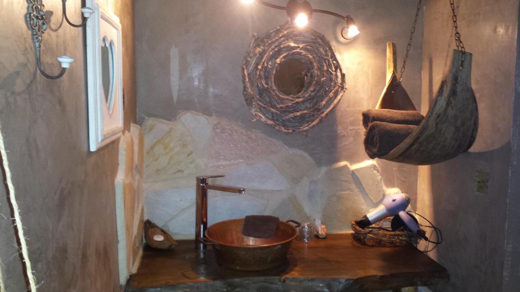 Chambres D Hotes ,Hotel ,Secret D'Une Nuit A Vicq Pres De Onnaing,Avec Piscine الغرفة الصورة