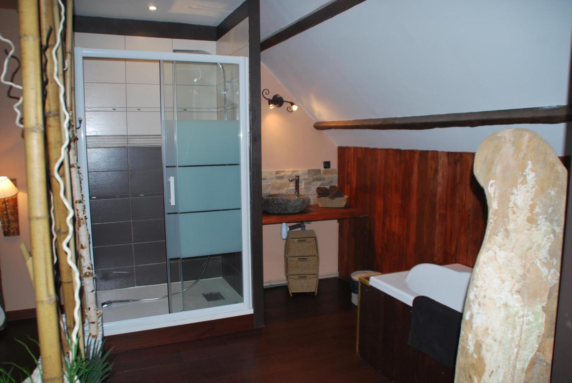 Chambres D Hotes ,Hotel ,Secret D'Une Nuit A Vicq Pres De Onnaing,Avec Piscine المظهر الخارجي الصورة