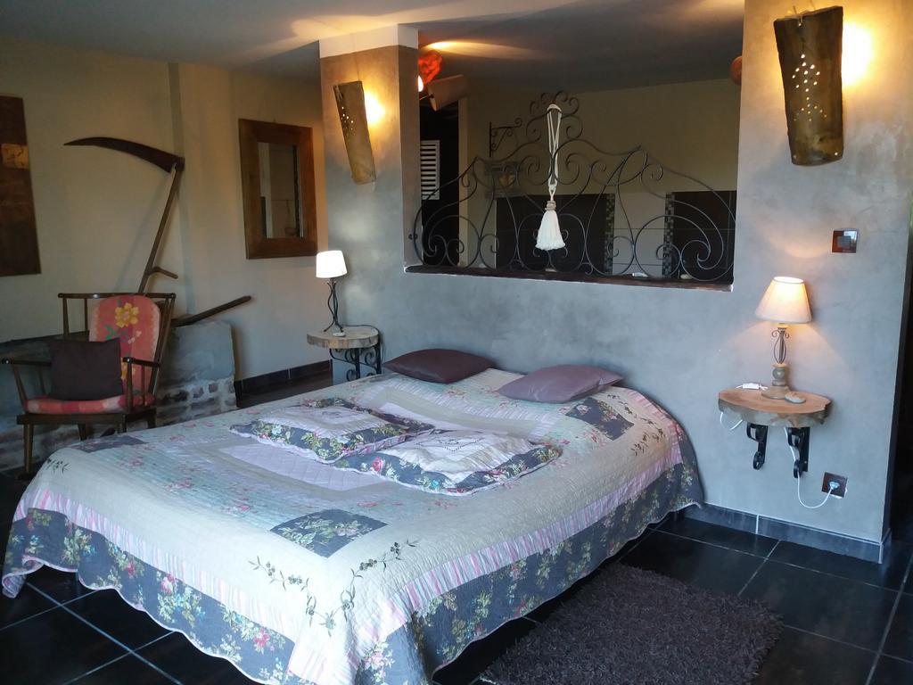 Chambres D Hotes ,Hotel ,Secret D'Une Nuit A Vicq Pres De Onnaing,Avec Piscine المظهر الخارجي الصورة