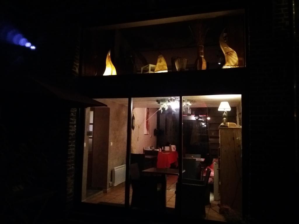 Chambres D Hotes ,Hotel ,Secret D'Une Nuit A Vicq Pres De Onnaing,Avec Piscine المظهر الخارجي الصورة